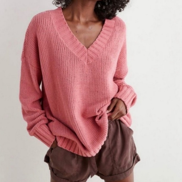 aerie Sweaters - Aerie Neon Pink V Neck Oversized Chenille Knit Sweater